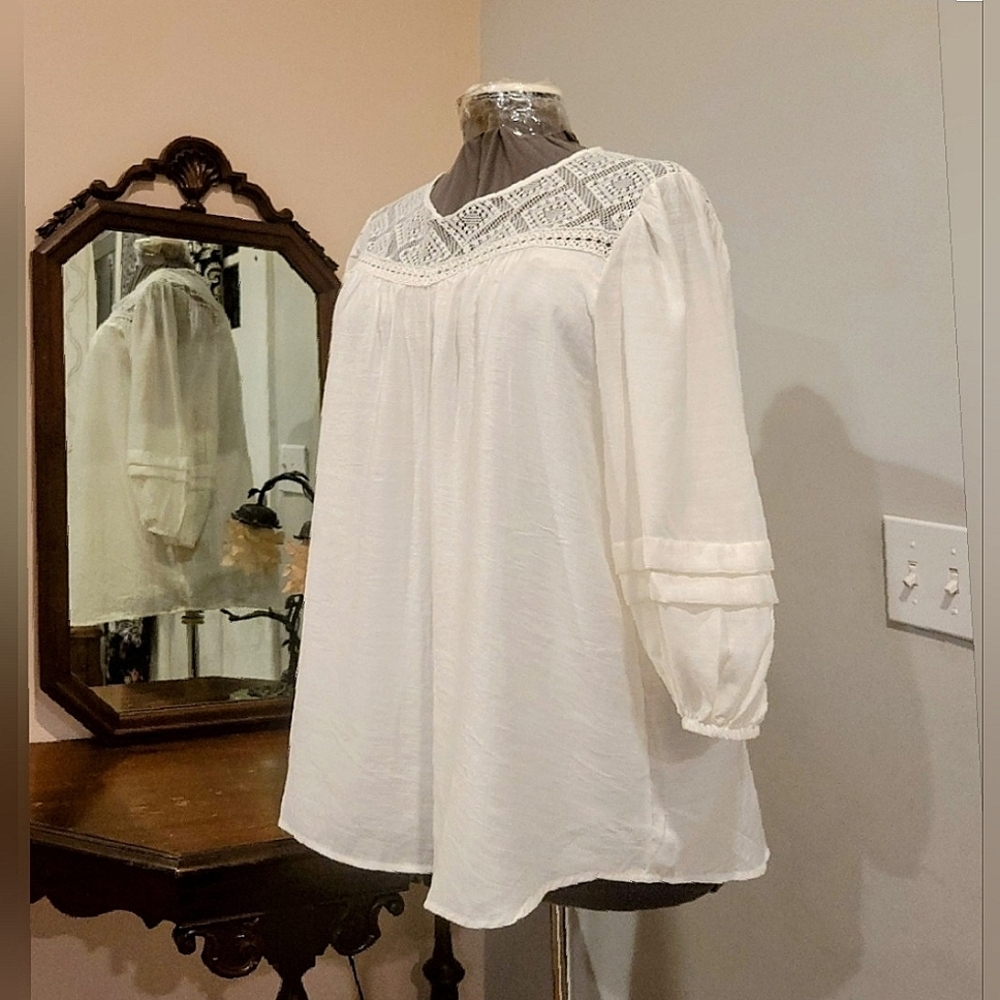 NWT 2X White Sheer Shoulder Blouse - Picture 8 of 8